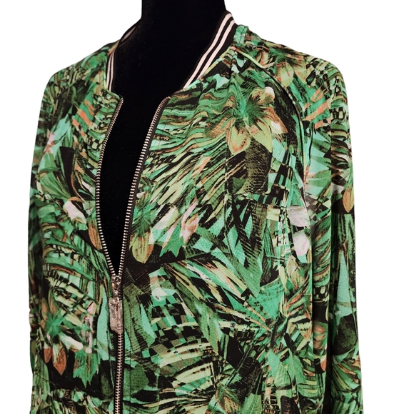Nwot Juicy Couture Chiffon Bomber Jacket, Jungle Print, size XL - Picture 4 of 10